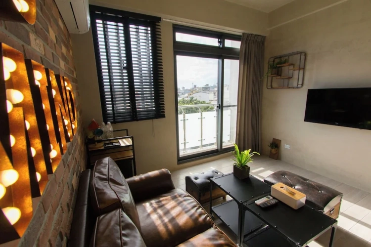 1 Bedroom Standard Quadruple room with balcony