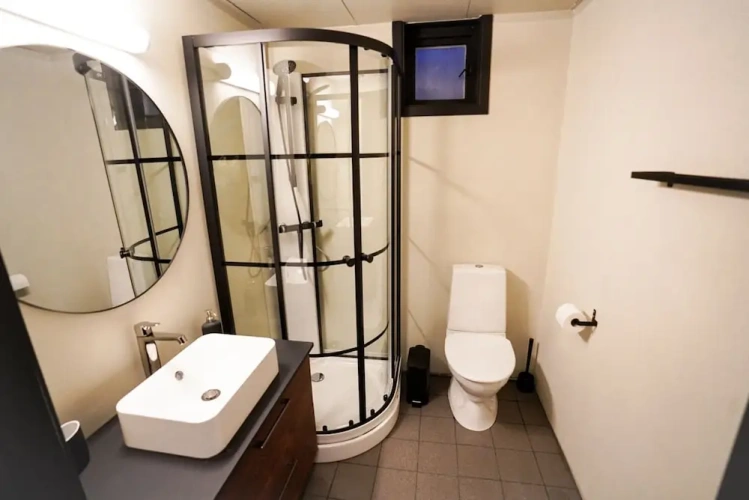 3 Bedrooms Standard Sextuple room