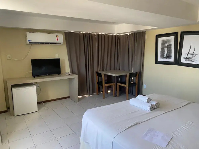 Manos Royal Hotel