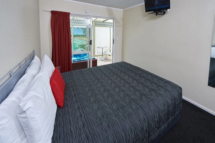Standard Double Suite