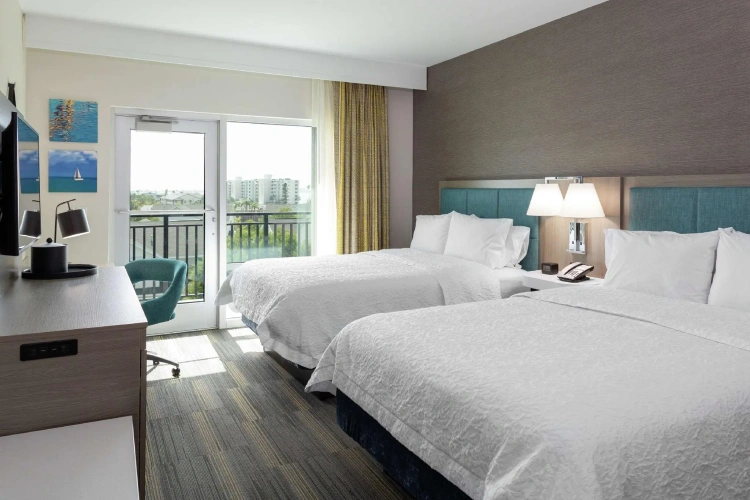 Standard Quadruple room with balcony