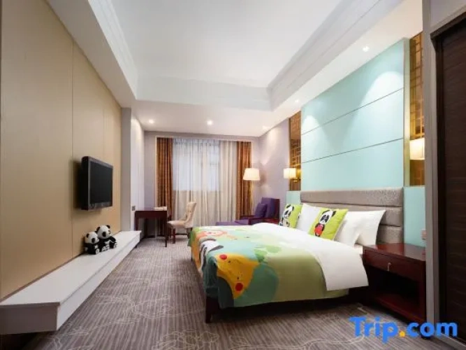 Quadruple Family Suite