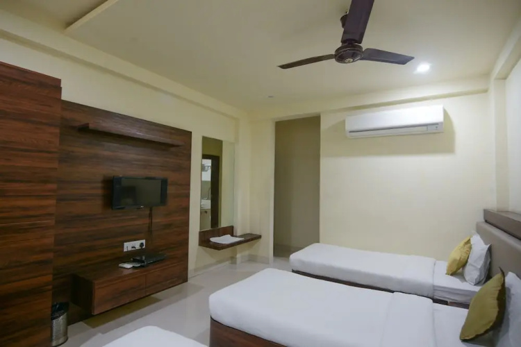 Hotel Kamla Regency