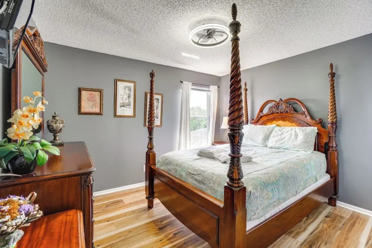 4 Mi to Disney World: Spacious Villa w/ Game Room!