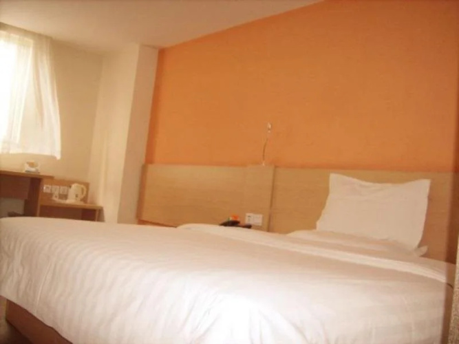7Days Inn Deyang Wenmiao Square