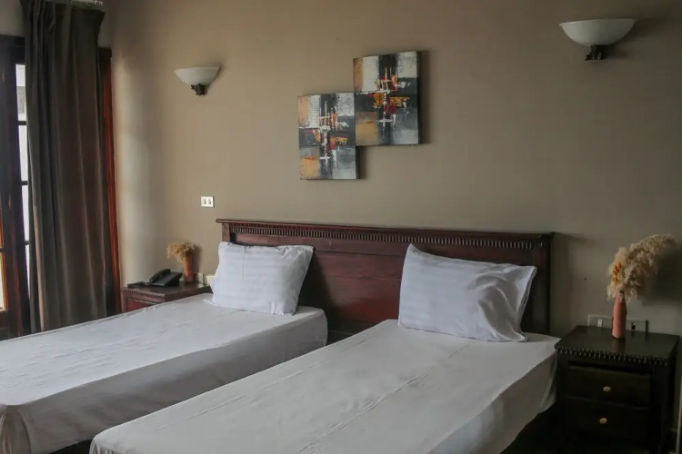 Serenity Lodge