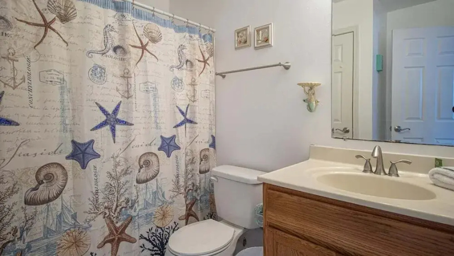 Oak Shores Studio