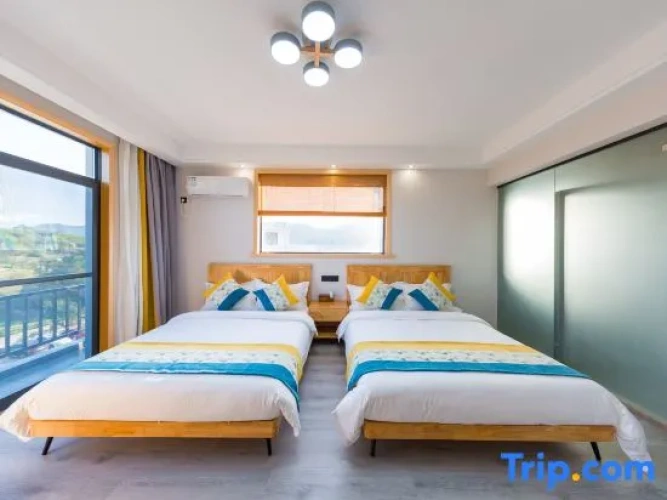 Standard Twin Family room