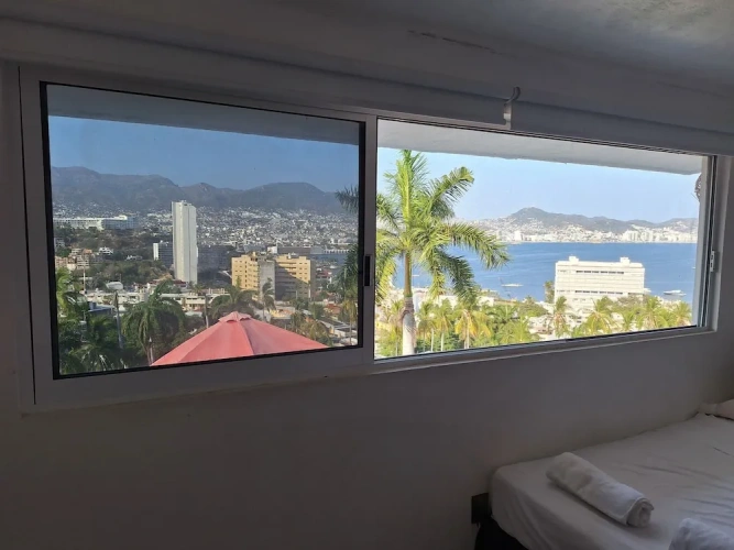 Standard Double room with partial sea view