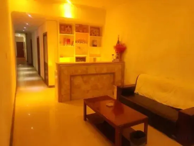 Ruoergei Baihailuo Hotel
