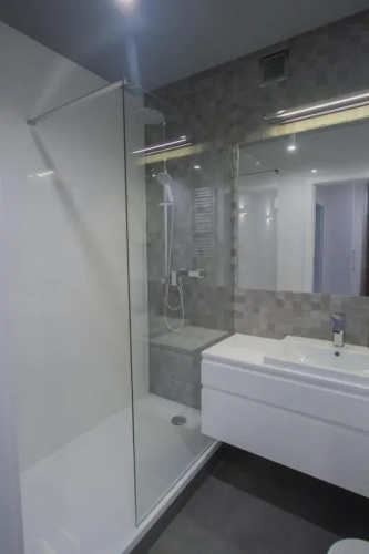Apartament 63