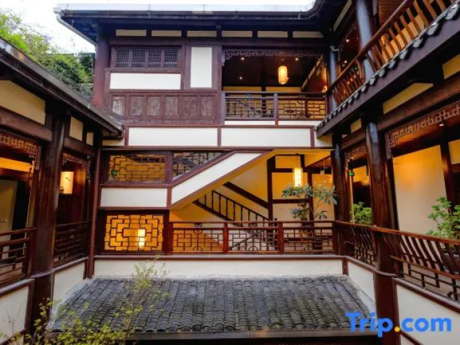 Zizai Inn