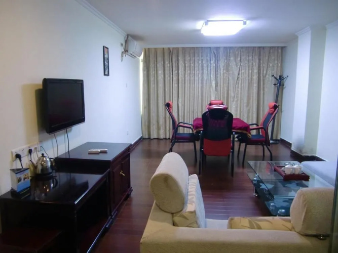 Dongxing Hotel