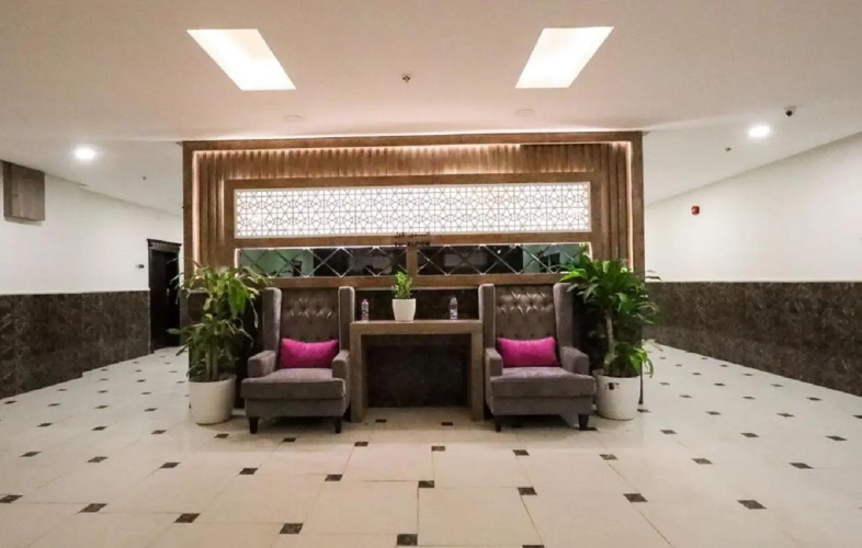 Almakan hotel 108