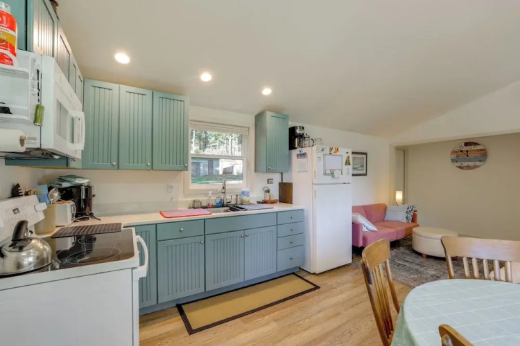 Hike & Relax Fireside: Nordland Gem w/ Deck & Yard