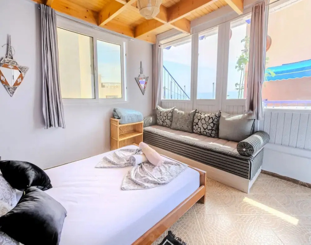 Bluerina Camp Hostel