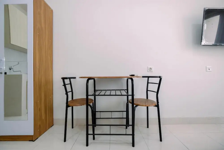 Comfy Studio at Sentul Tower Apartment