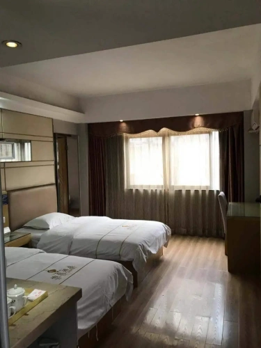 Triple Suite