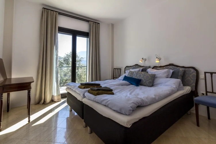 3 Bedrooms Cottage with mountain view