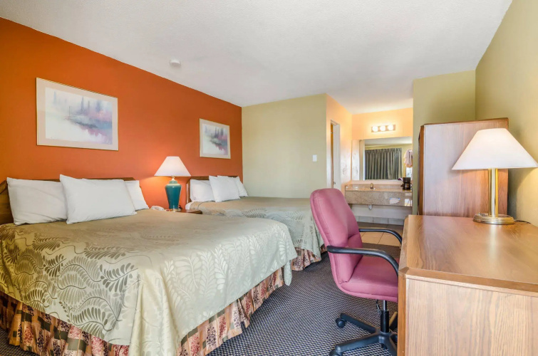 Executive Inn