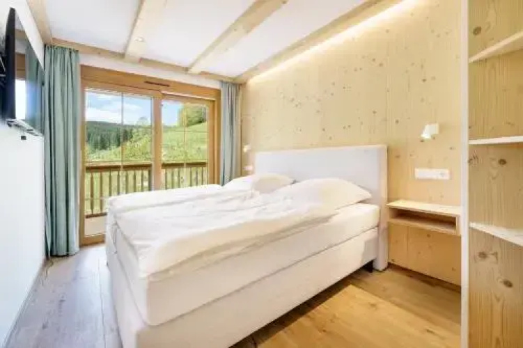 Schwarzenbach - Apartments & Rooftop Pool