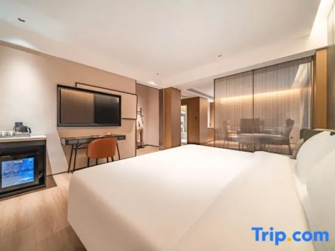 2 Bedrooms Deluxe Suite with mountain view
