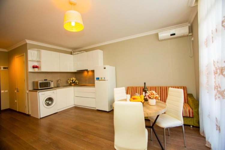 1 Bedroom Apartment