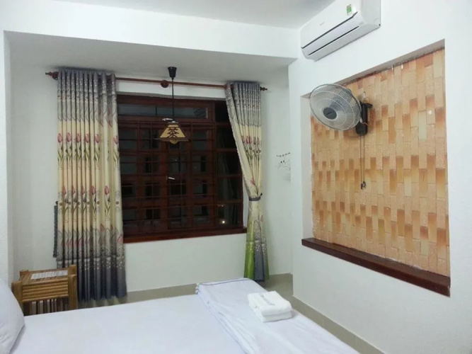 My Van Hotel