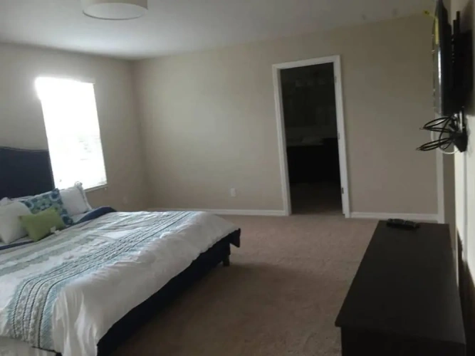 5 Bedrooms Cottage