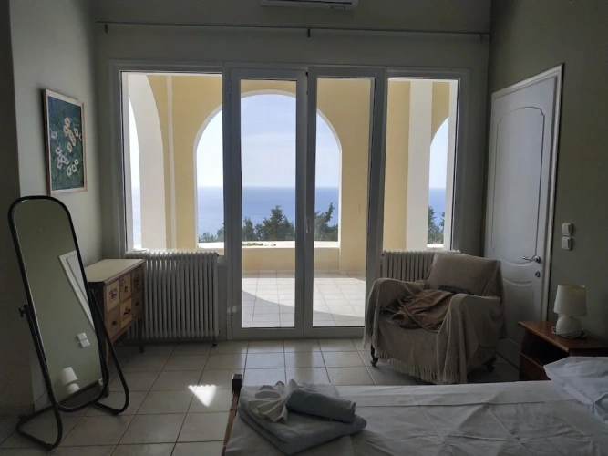 1 Bedroom Studio with balcony and with mountain view