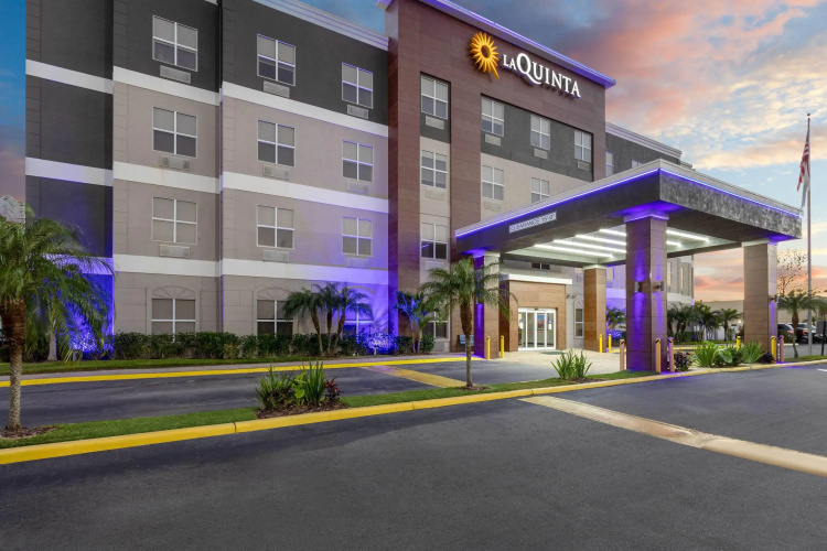 La Quinta Inn & Suites By Wyndham Tampa Central - Tampa, FL