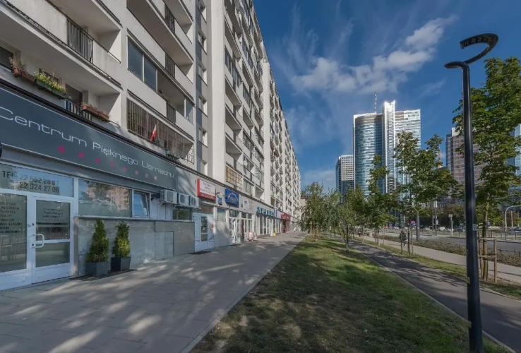 3 Bedrooms Apartment