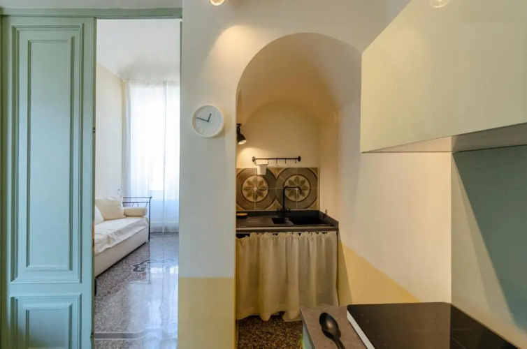 ALTIDO Spacious Flat for 6, close to Via Garibaldi