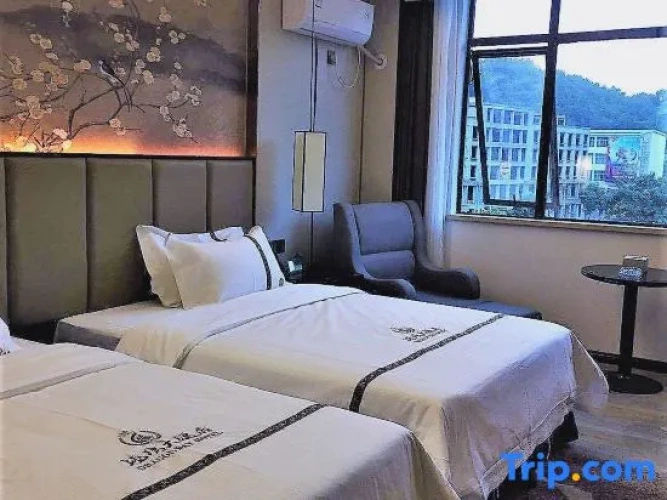 Deluxe Double Family room
