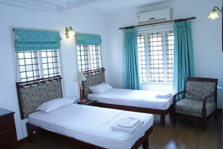 Fort Beach Service Apartment