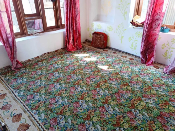 POP 92607 Rohi Homestay
