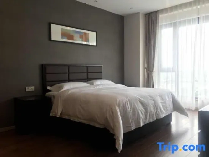 Sextuple Suite
