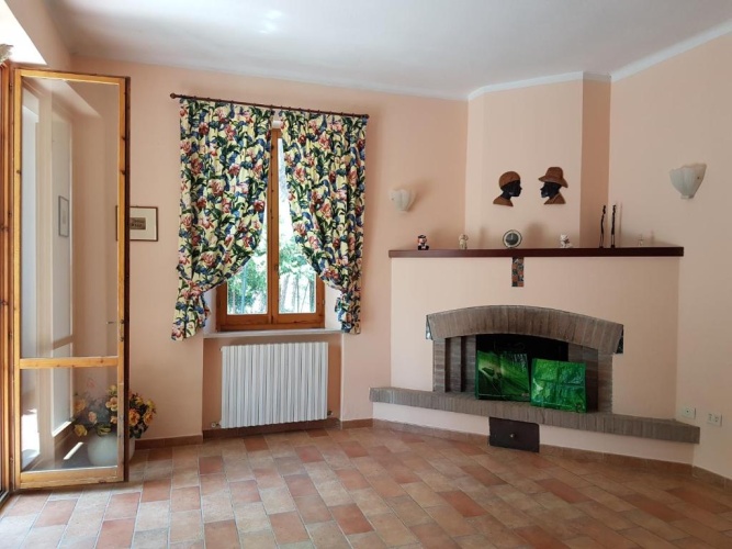 2 Bedrooms Cottage