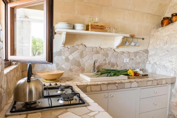 2 Bedrooms Villa