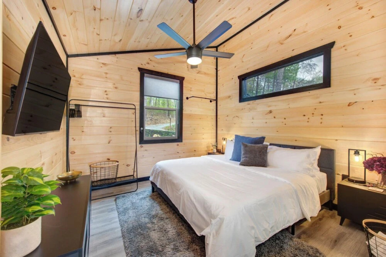 Smokies Modern Escape