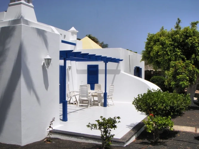 1 Bedroom Bungalow with balcony