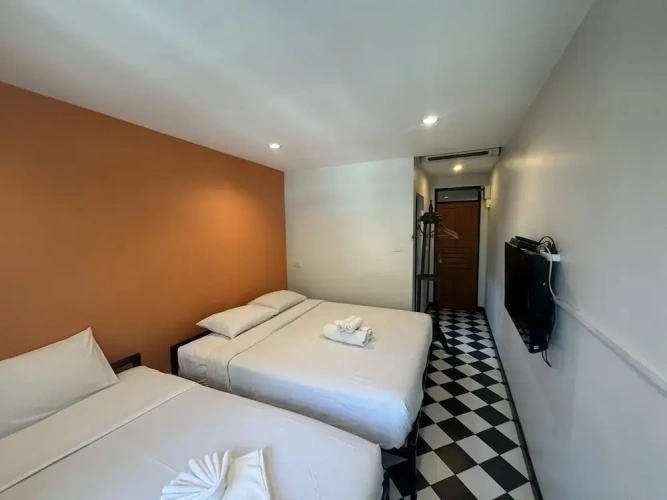 Standard Twin room