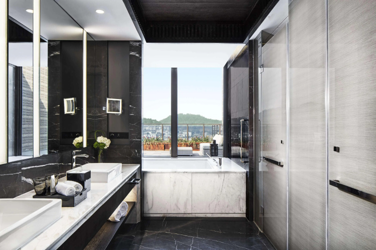 Hilton Ningbo Dongqian Lake