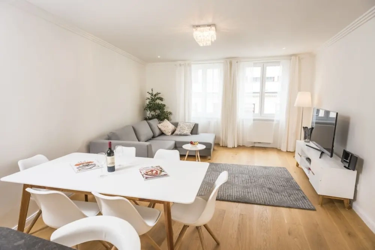2 Bedrooms Deluxe Apartment