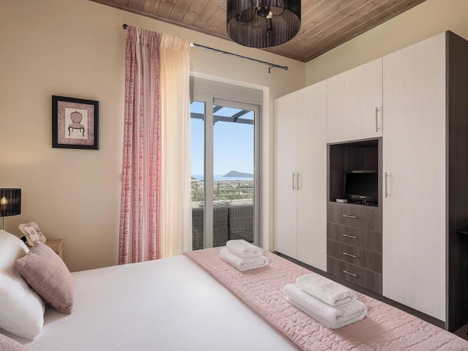 3 Bedrooms Family Villa with sea view