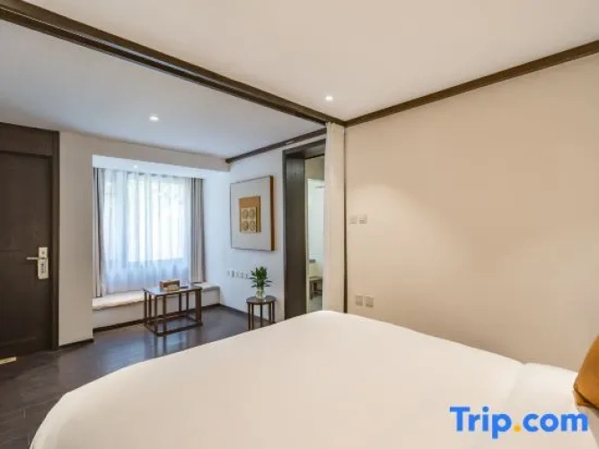 Standard Double room with courtyard view