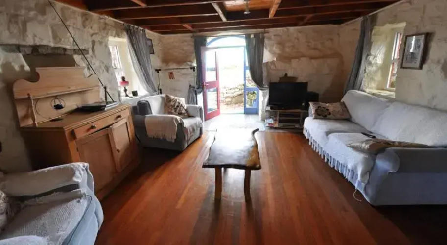 Tigh Beag Cottage