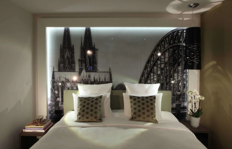 Lindner Hotel Cologne City Plaza, part of JdV by Hyatt
