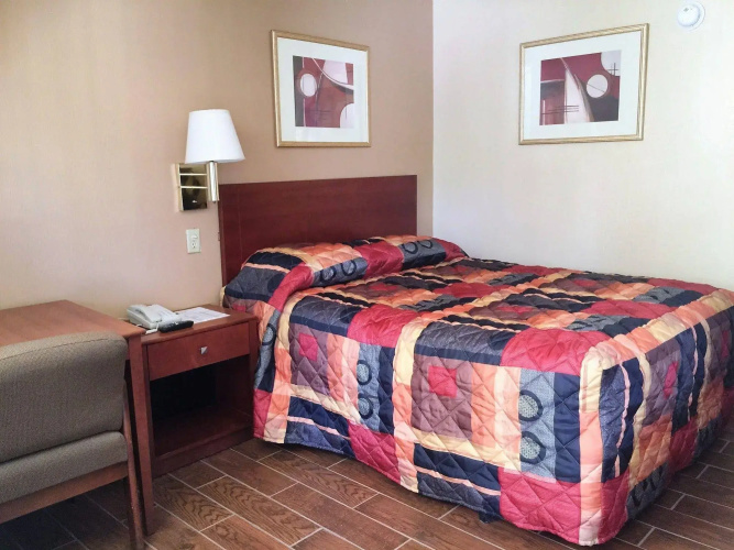 Bama Inn