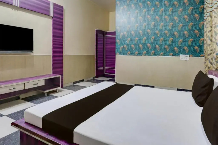 M2 Hotel & Restaurant